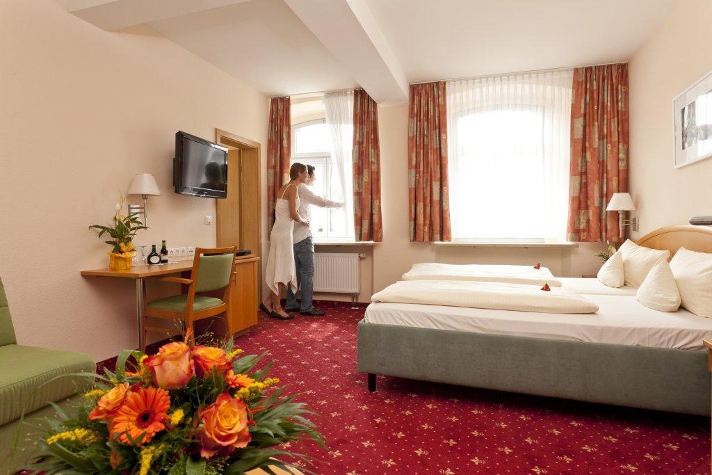 Akzent Hotel Goldner Stern Muggendorf  Dış mekan fotoğraf