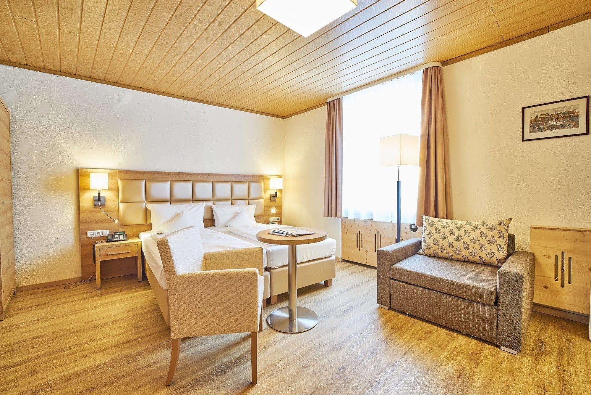 Akzent Hotel Goldner Stern Muggendorf  Dış mekan fotoğraf